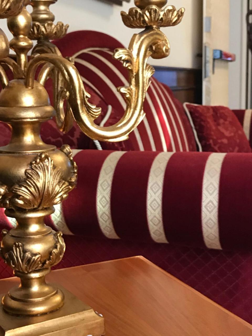Grand Hotel Palace Marsala Bagian luar foto A detail of the interior of the hotel