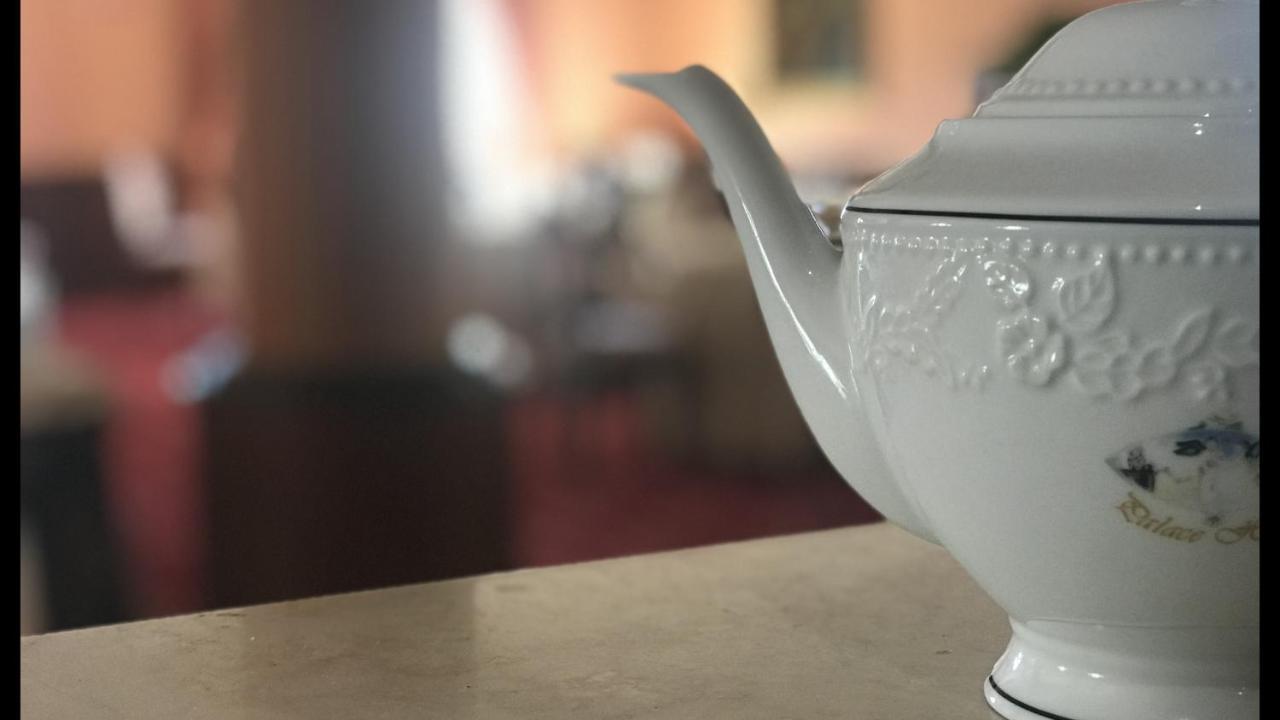 Grand Hotel Palace Marsala Bagian luar foto A teapot